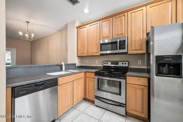 1523 FIELDVIEW DR, Jacksonville, FL 32225