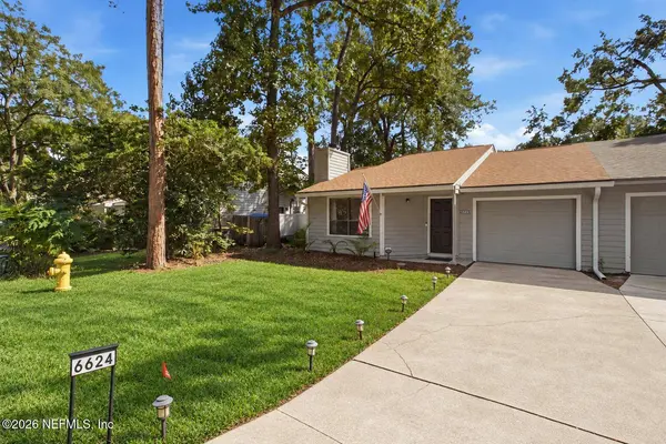 6624 WELLINGTON PLACE LN, Jacksonville, FL 32216