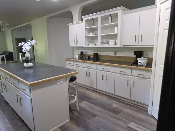 901 Elk Creek, Crrescent City, CA 95531