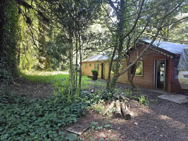 2011 Parkway, Crescent City, CA 95531
