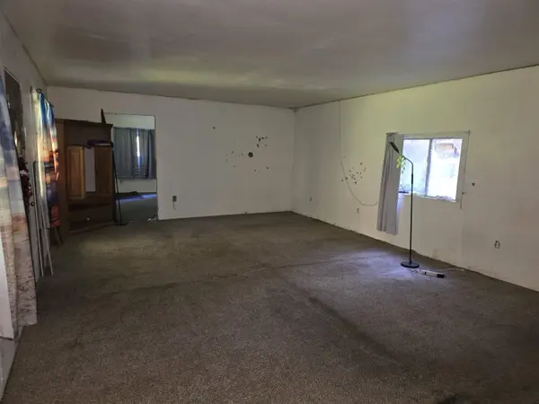 2011 Parkway, Crescent City, CA 95531