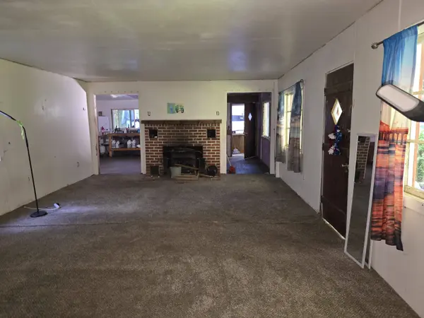 2011 Parkway, Crescent City, CA 95531
