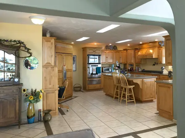 16825 N Highway 101, Smith River, CA 95567