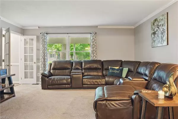 121 Bailey Dr DR, Yorktown, VA 23692