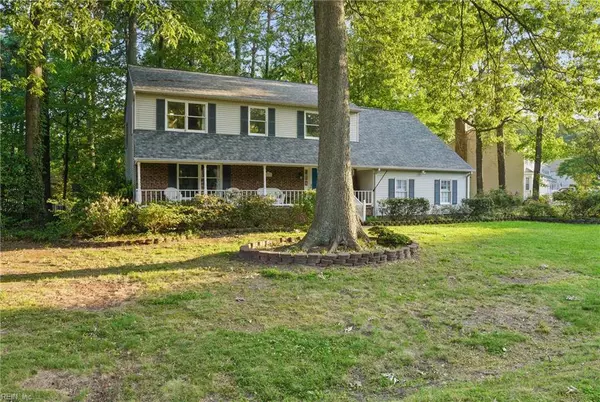 121 Bailey Dr DR, Yorktown, VA 23692