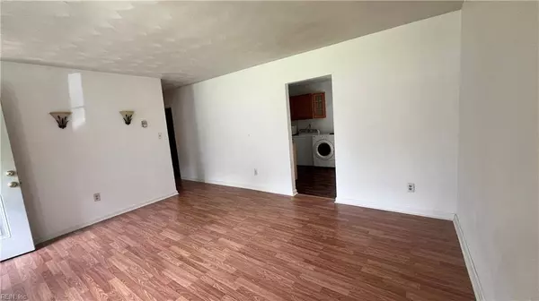 2274 Dale ST, Chesapeake, VA 23323