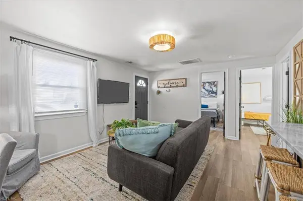 117 Tappan AVE, Hampton, VA 23664