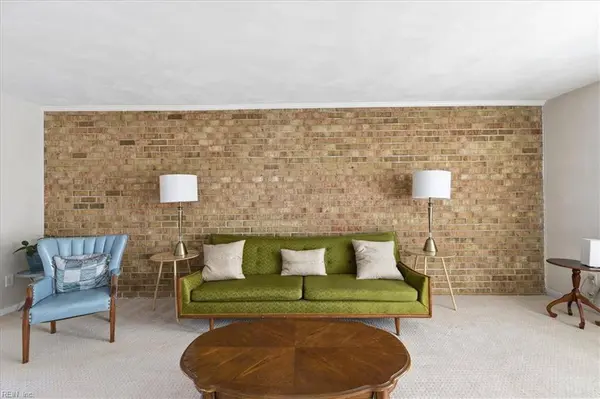 6492 Duquesne PL, Virginia Beach, VA 23464