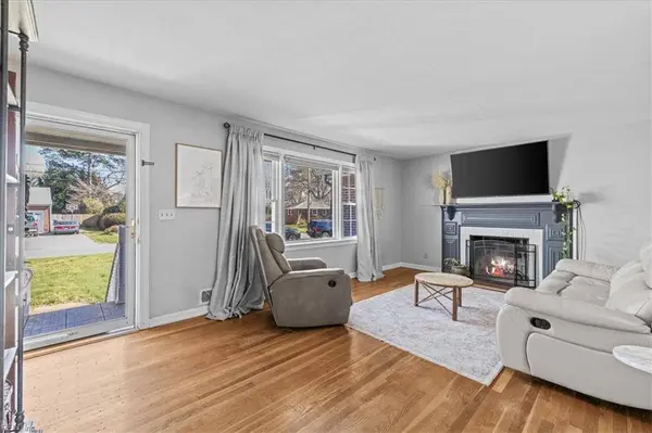 813 Raymond CT, Virginia Beach, VA 23464