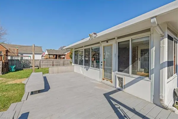 813 Raymond CT, Virginia Beach, VA 23464