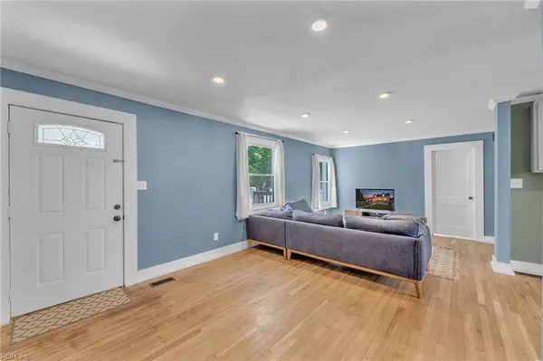 401 Glendale RD, Hampton, VA 23661