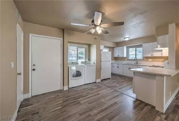 4437 Isabella AVE, Las Vegas, NV 89110