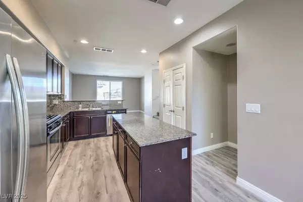 4516 Townwall ST, Las Vegas, NV 89115