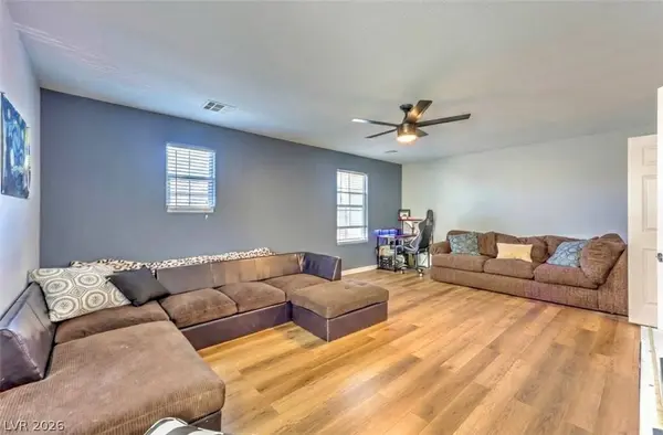 6041 Copper Lakes ST, North Las Vegas, NV 89031