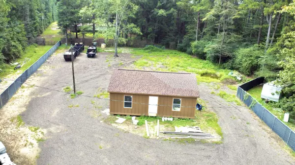 67 lott town Rd., Hattiesburg, MS 39403