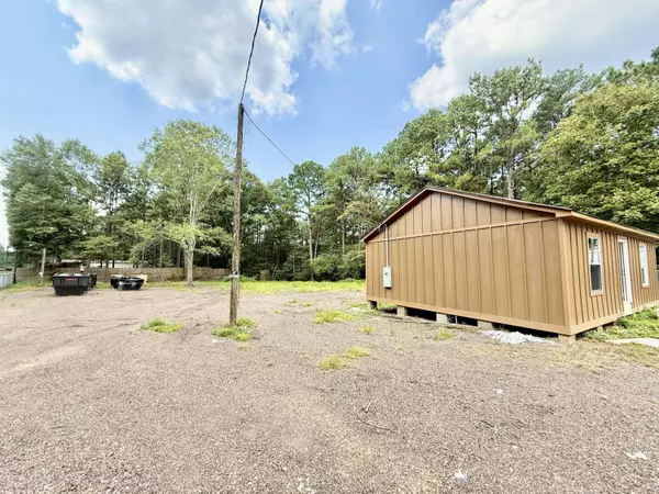 67 lott town Rd., Hattiesburg, MS 39403