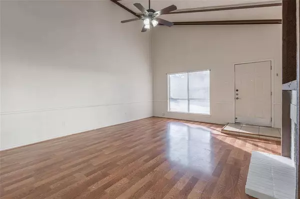 714 Sceptre Circle, Garland, TX 75043