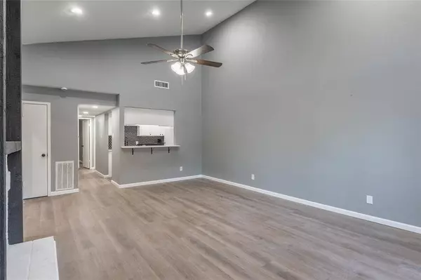 727 Sceptre Circle, Garland, TX 75043