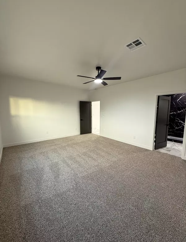 Arizona City, AZ 85123-6055,11752 W Benito Dr