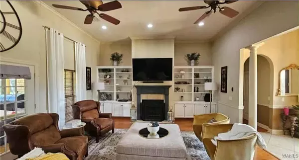 404 E LAFAYETTE ST, Marion, AL 35756