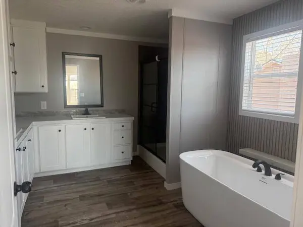 1446 Litzler Dr, Manning, SC 29102