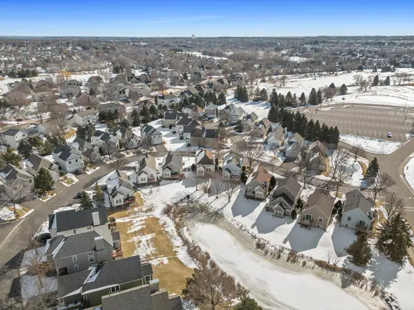 10247 Country Club Curve, Saint Paul, MN 55129