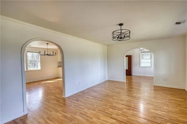 10 Wolfskin RD, Arnoldsville, GA 30619