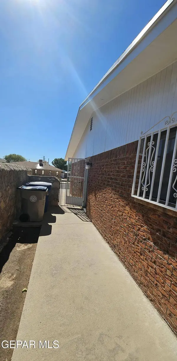 10421 BYZANTIUM LN, El Paso, TX 79924