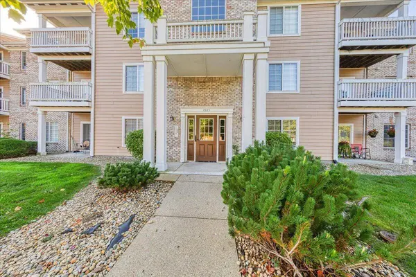 4925 Opal Ridge LN #104