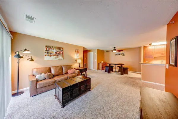 4925 Opal Ridge LN #104, Indianapolis, IN 46237