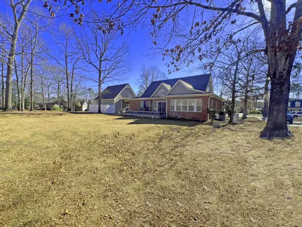 22 Ridge Lake DR Drive, Manning, SC 29102