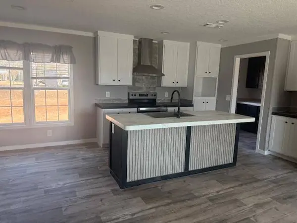 1446 Litzler DR Drive, Manning, SC 29102