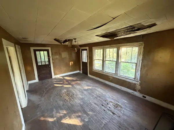 3370 Rocky Rd, Lenoir, NC 28645-8550