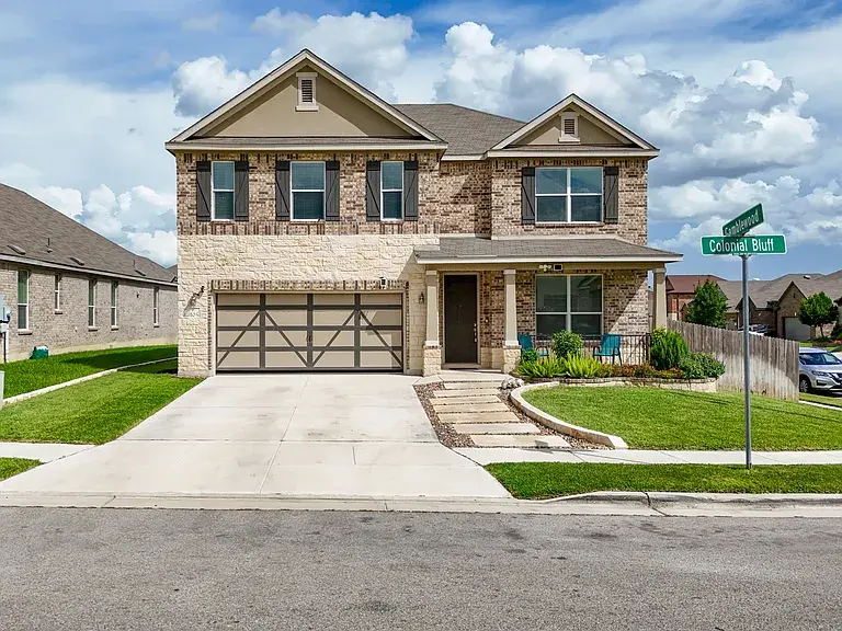 105 Colonial Blf, Universal City, TX 78148-3008