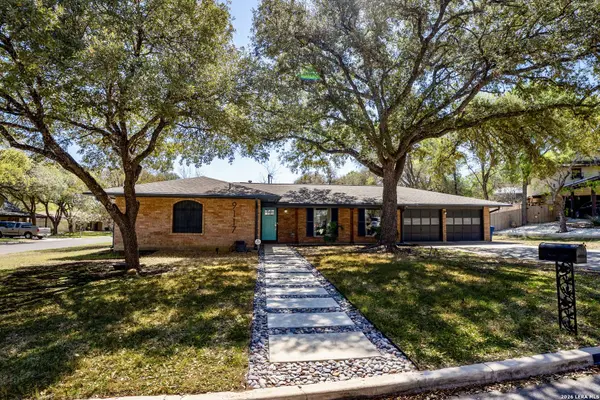 9117 Oak Downs, San Antonio, TX 78230
