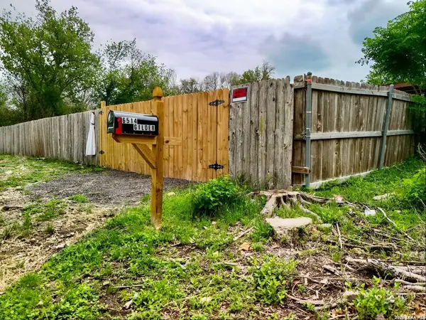 6514 Gilder, San Antonio, TX 78233