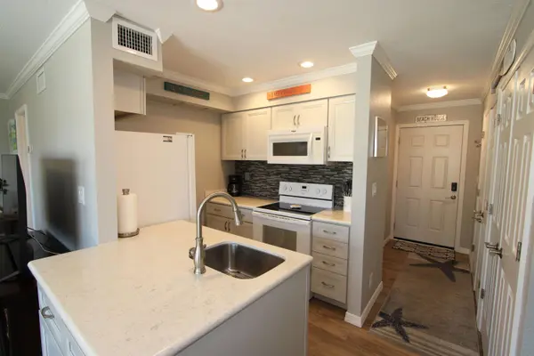 775 Gulf Shore DR #2006, Destin, FL 32541