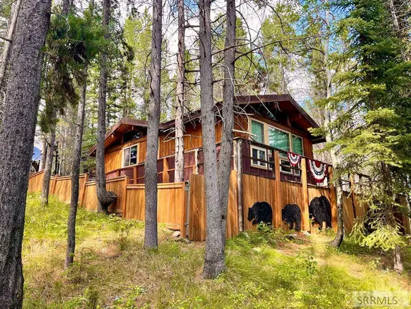 4127 S Big Springs Loop Road, Island Park, ID 83429