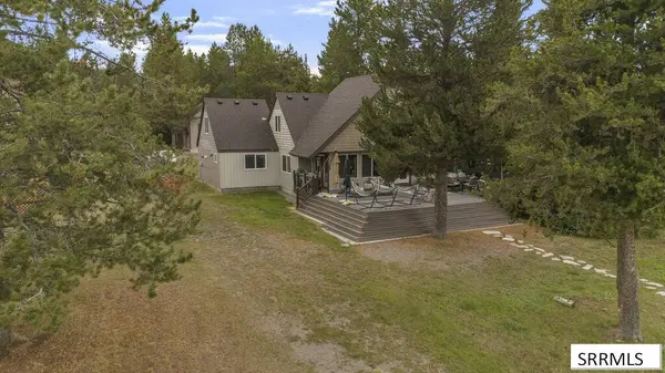 3708 Snake River Road, Island Park, ID 83429