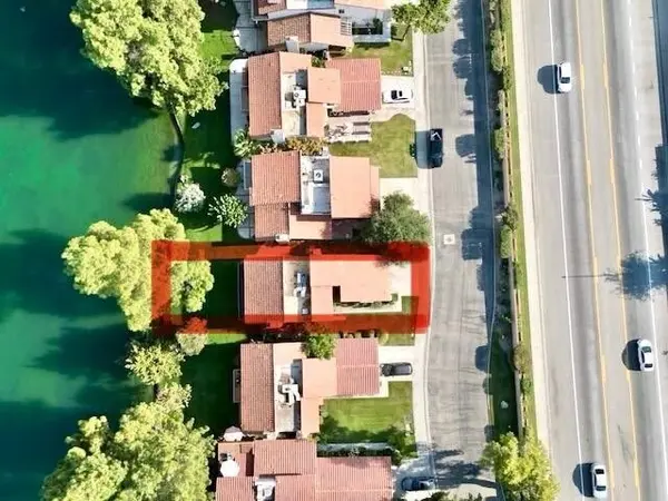 4136 Pinewood Lake Dr, Bakersfield, CA 93309-9312