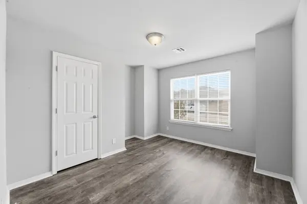 5919 E 148th St S, Bixby, OK 74008-4255