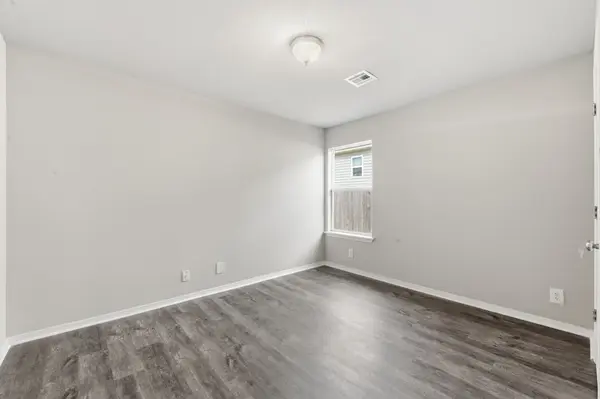 5919 E 148th St S, Bixby, OK 74008-4255