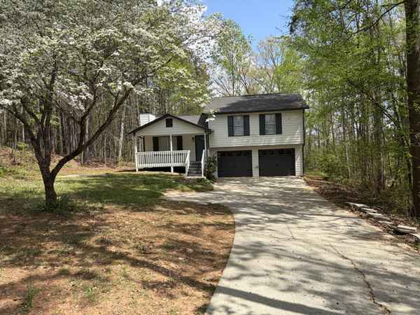 210 Burnt Hickory Dr, Dallas, GA 30132-9027