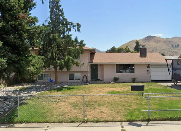 S Lynn Ave, East Wenatchee, WA 98802