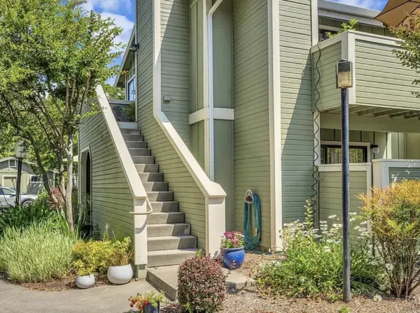 192 Agua Caliente Road West, Sonoma, CA 95476