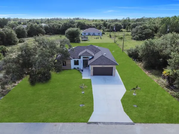1717 Roosevelt Avenue, Lehigh Acres, FL 33972