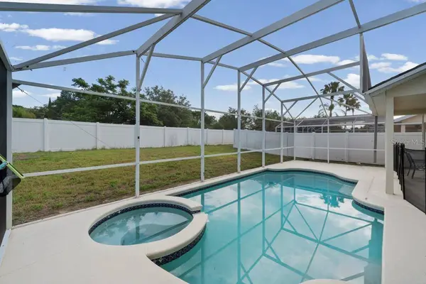 936 BLOOMINGDALE DR, Davenport, FL 33897