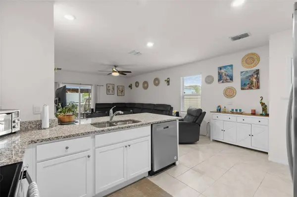 1452 CUMBERLAND AVE, Davenport, FL 33837