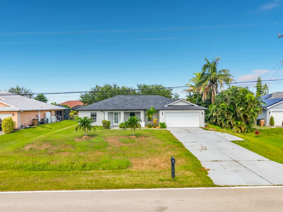 204 EL DORADO BLVD N, Cape Coral, FL 33993