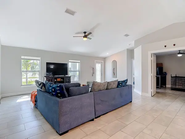 204 EL DORADO BLVD N, Cape Coral, FL 33993